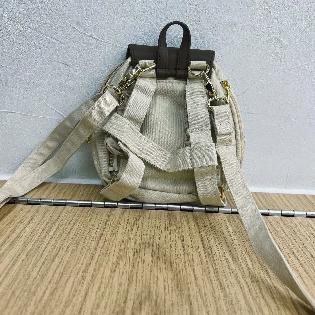 ディズニーシー　ダッフィーアンドフレンズ　キャリーミーポシェット オシャレなキャリーミー・ポシェット登場！東京ディズニーシー