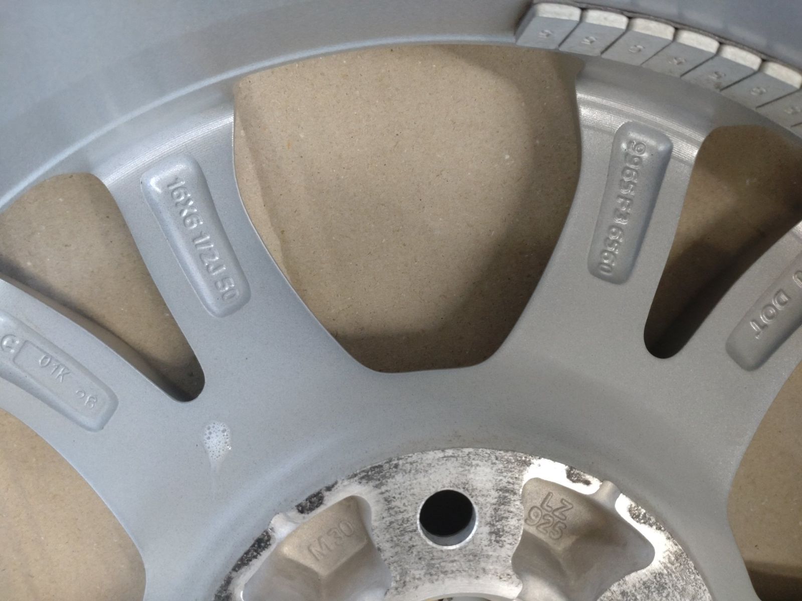 アルミホイール