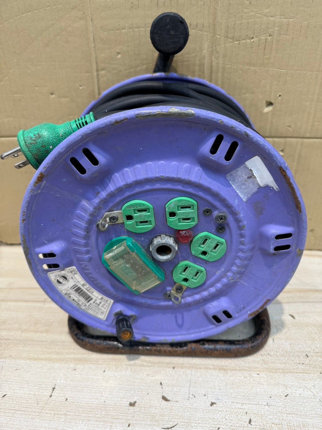 S97979 日動 コードリール NP-EB34 ブレーカー付