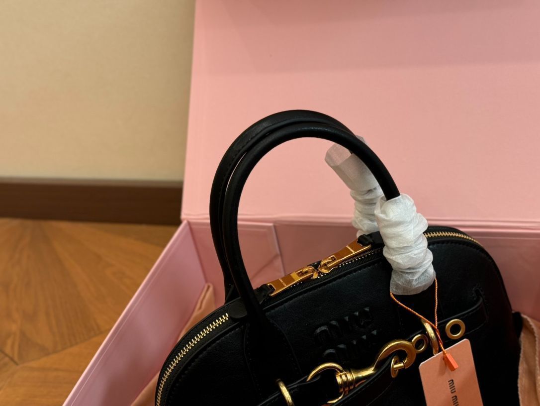 miumiuシェルバッグ ハンドバッグ バックパック 小銭入れ 手首バッグ ショルダーバッグ DECORATOM_COM_BR