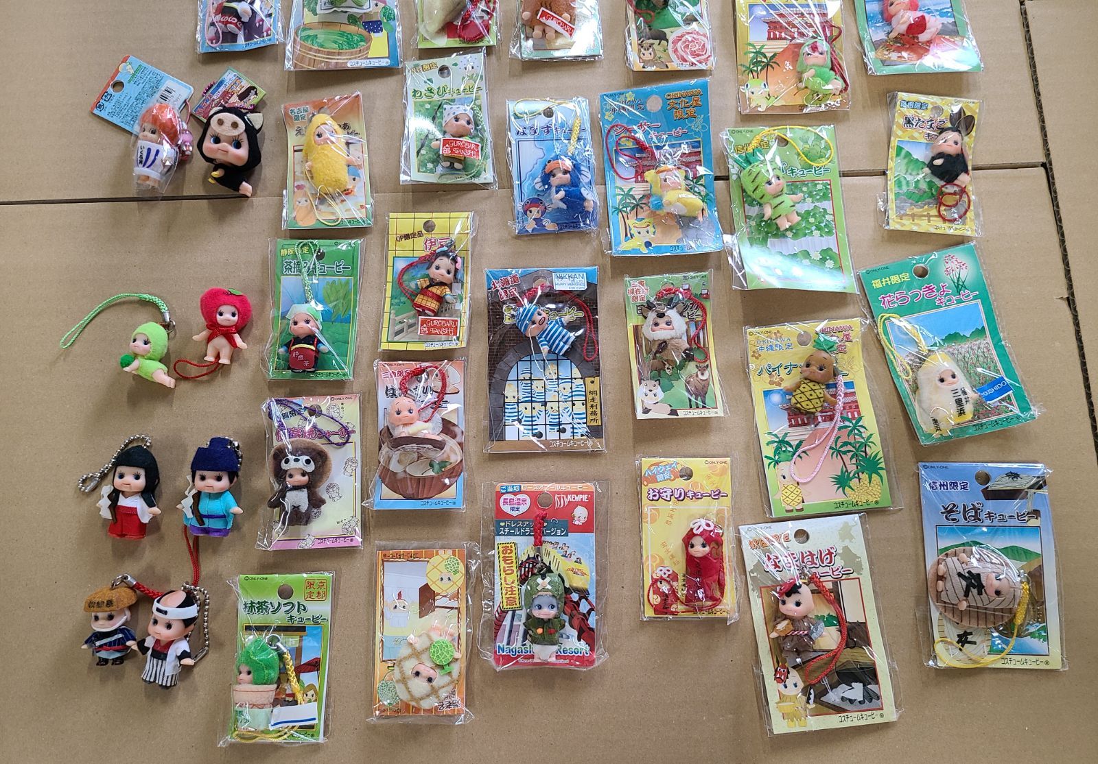 ご当地キューピー ストラップ 49個まとめ売り - メルカリ