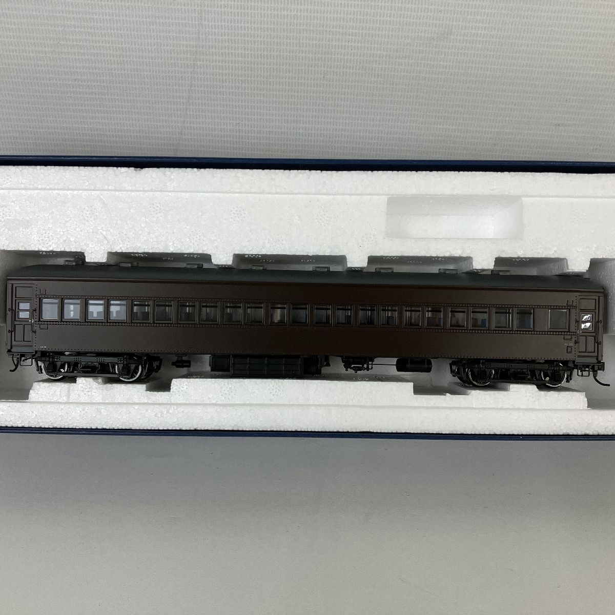 天賞堂 [57057] スハ32形 丸屋根 ぶどう色2号 原形扉 (1:80 16.5