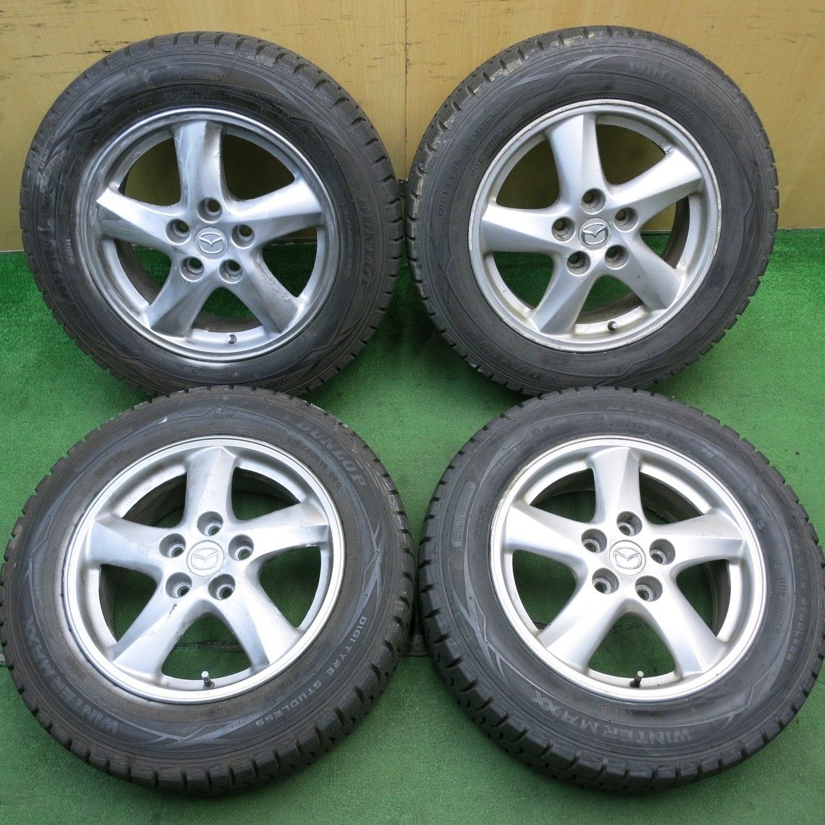 バリ溝 9.5分以上 マツダ MPV 純正 215|60R16 スタッドレス ダンロップ ウインターマックス WM01 16インチ PCD114.3|5H 5061204AKス