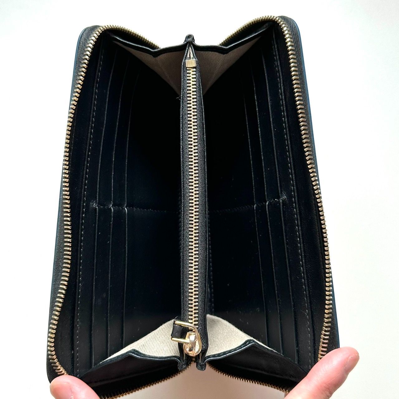 マルニ MARNI 長財布 ラウンドジップウォレット - メルカリ