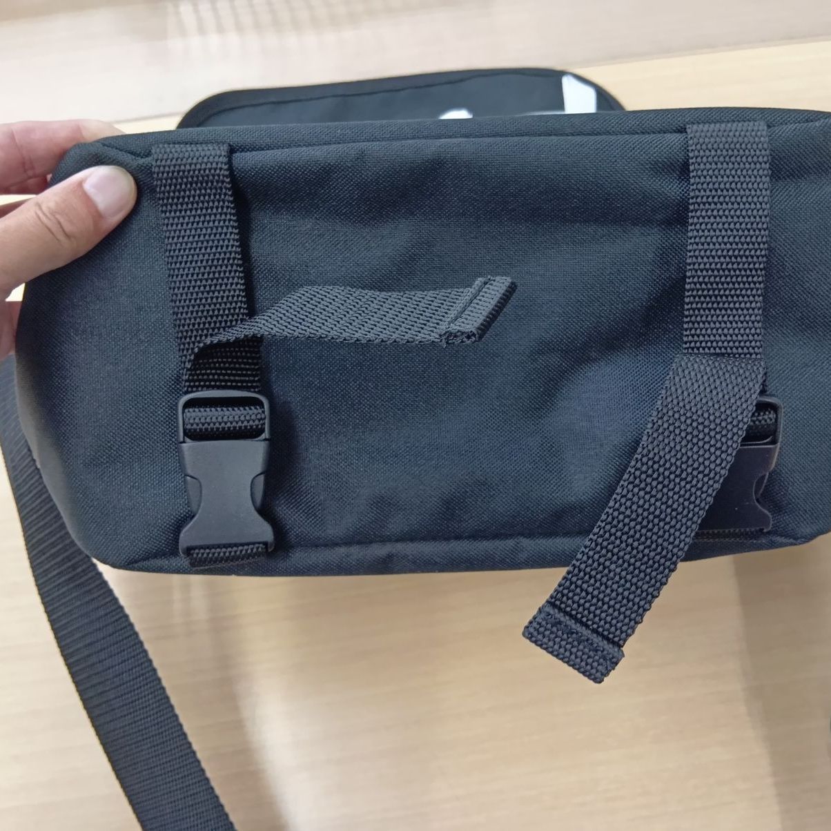 メッセンジャーバッグ