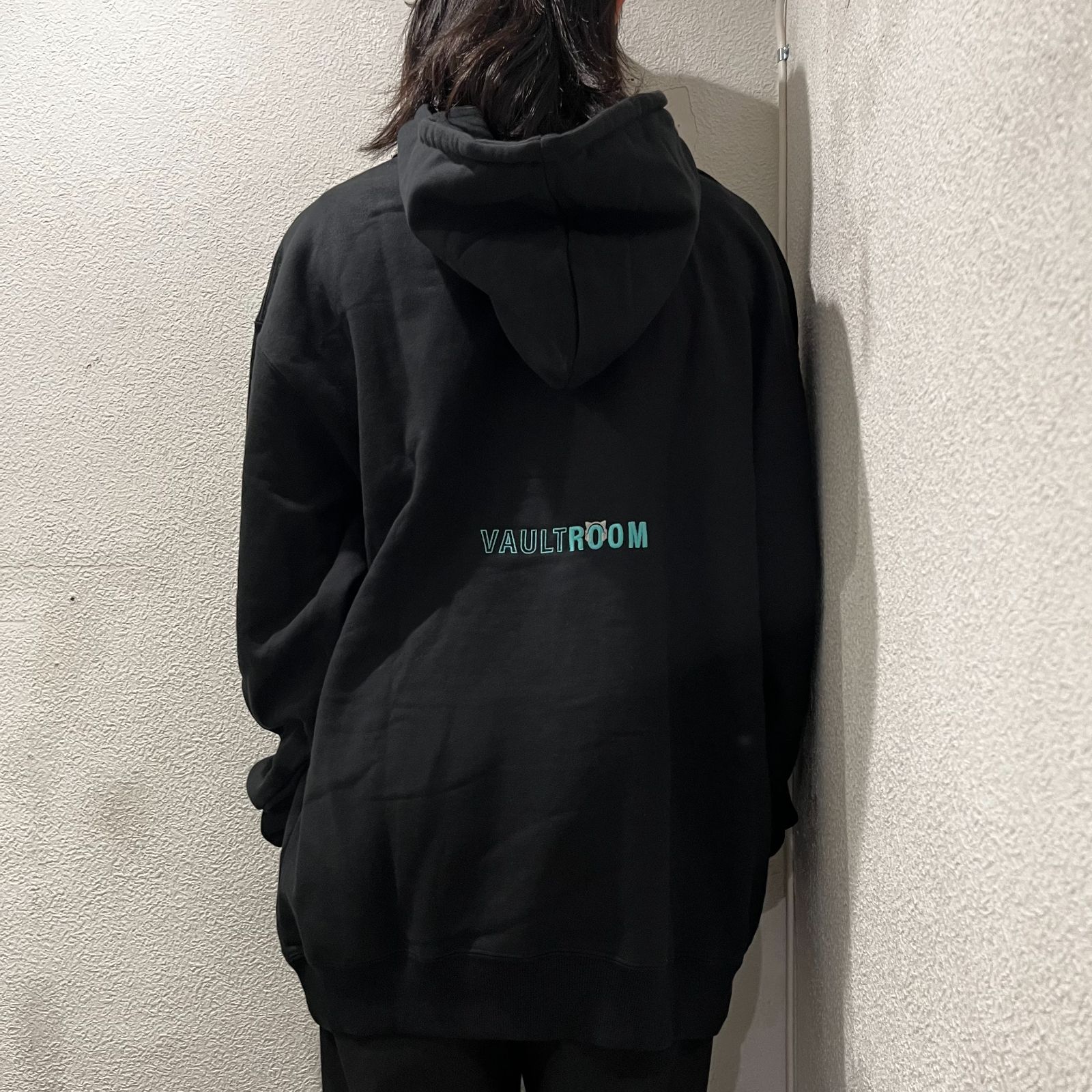 アウター vaultroom × 猫麦とろろ HOODIE - トップス