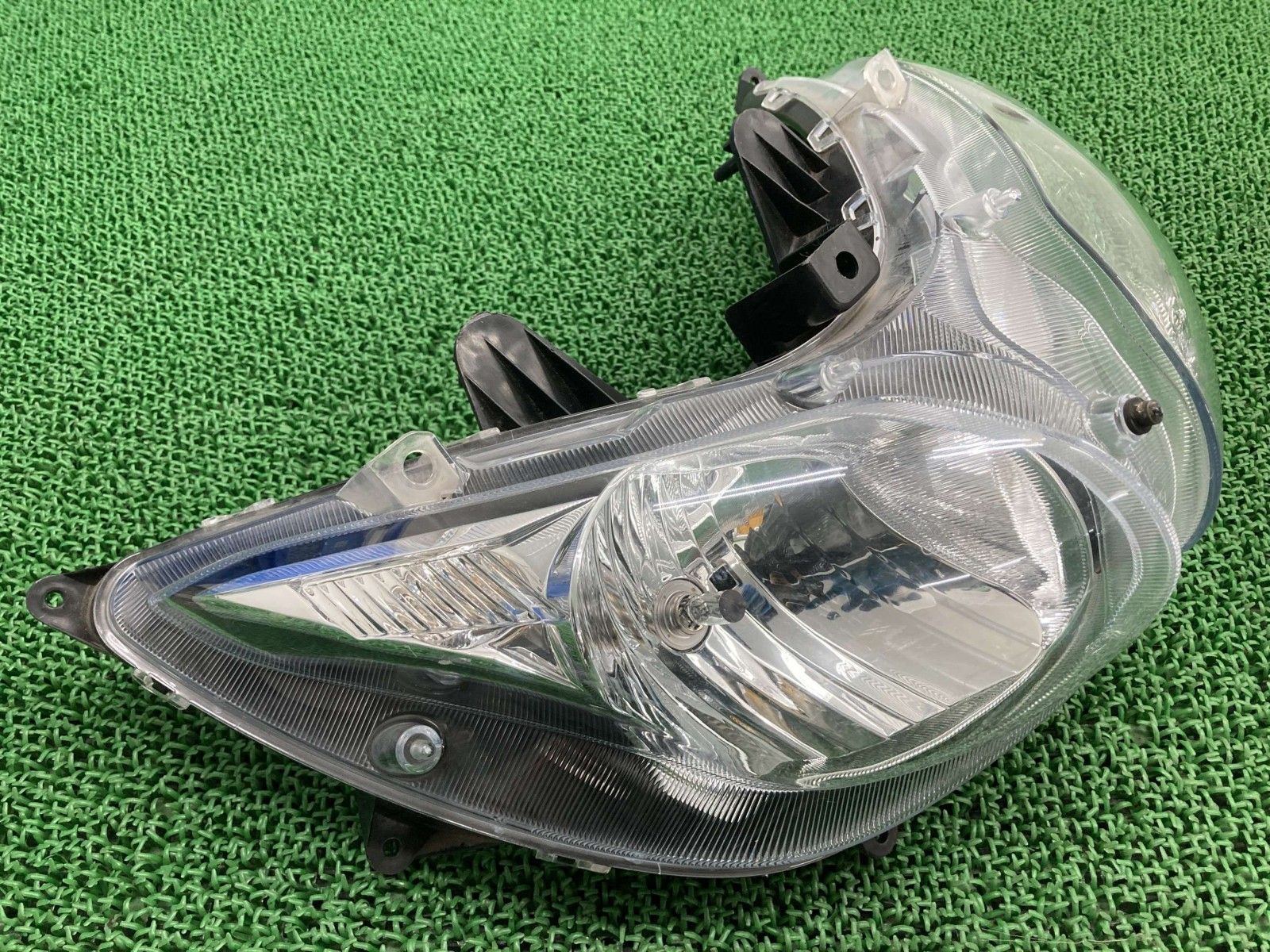 バーグマン200 ヘッドライト 90-5255 スズキ 純正 バイク 部品 CH41A BURGMAN200 割れ欠け無し 品 品薄 車検 Genuine La