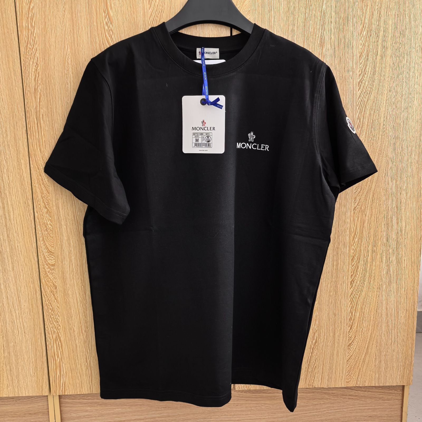 MONCLER ブラック Tシャツ M - メルカリ