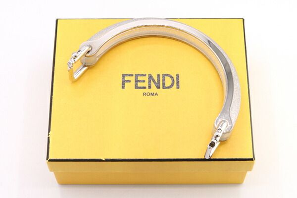 フェンディ 替えハンドル ピーカブー 用 シルバーラメ - メルカリ 