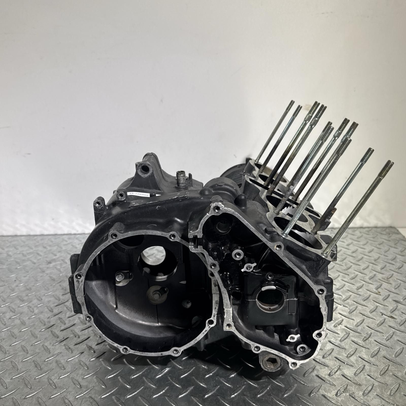 CBX400F クランクケース　NC07E ジャンク CBX400F クランクケース NC07E ジャンク 【公式通販】