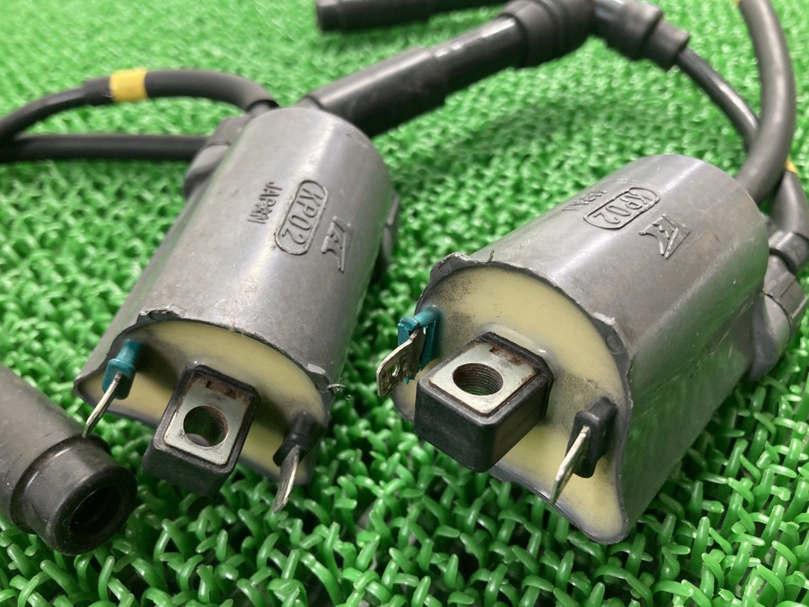 ゼファー400 イグニッションコイル KP02 カワサキ 純正 バイク 部品 ZR400C ZEPHYR400 プラグコード 機能的問題なし 品薄 jG