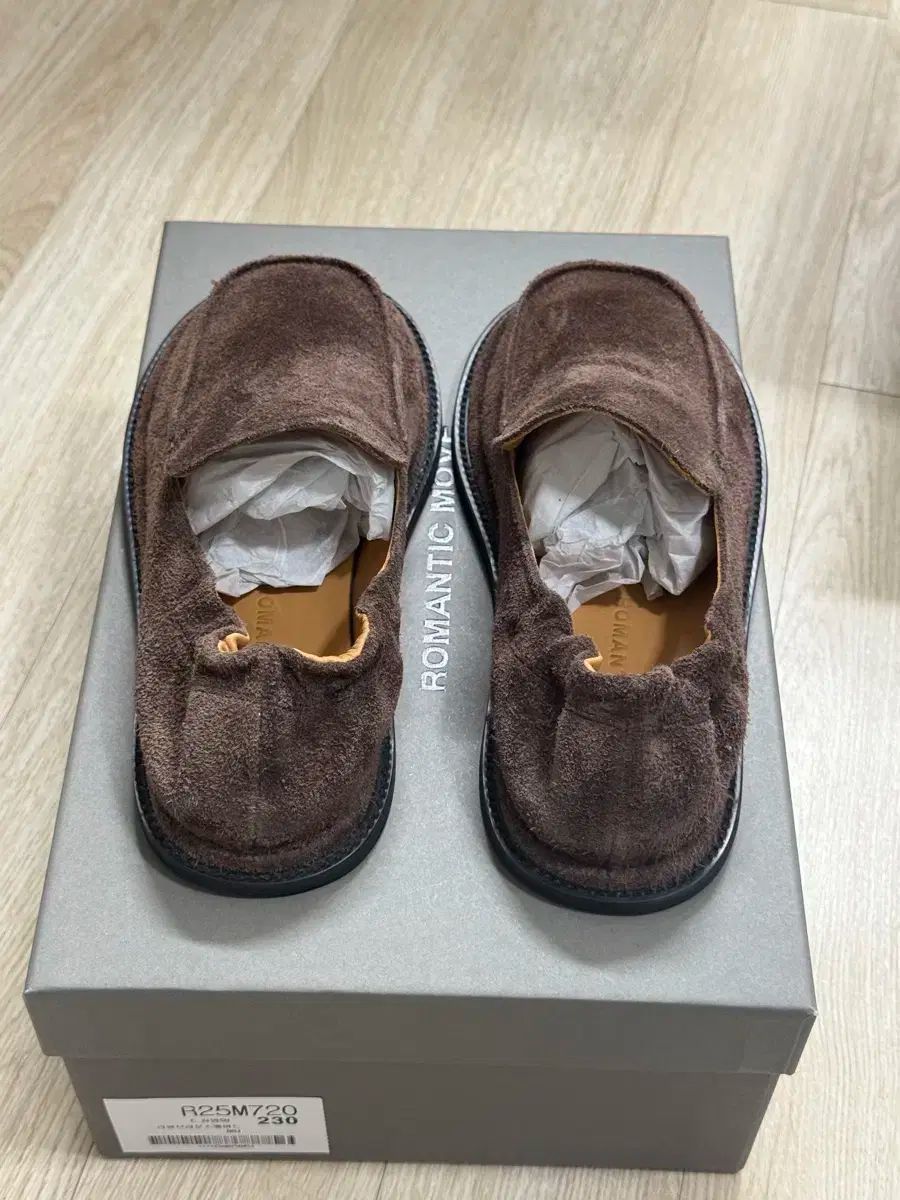 ROMANTIC MOVE ロマンチックムーブ 小嚢 バブーシュ 230