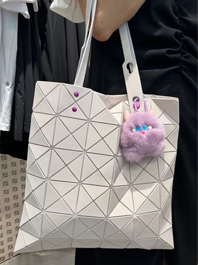 BAO BAO ISSEY MIYAKE QUATRO バオバオ クアトロ11-6-6 - メルカリ