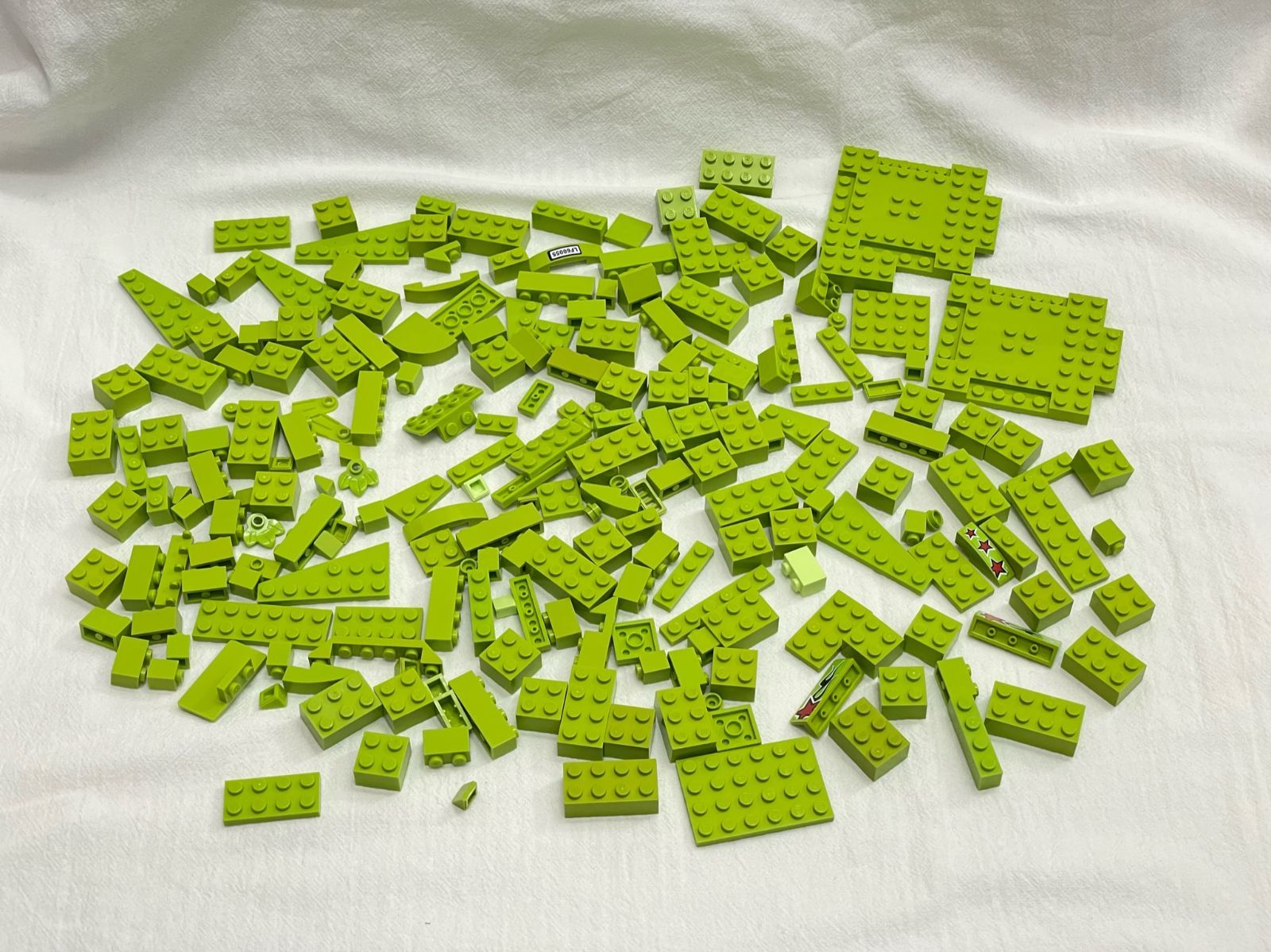 知育玩具 レゴ パーツ5980 タイル100枚 高品質の人気 | solyntaenergy.com
