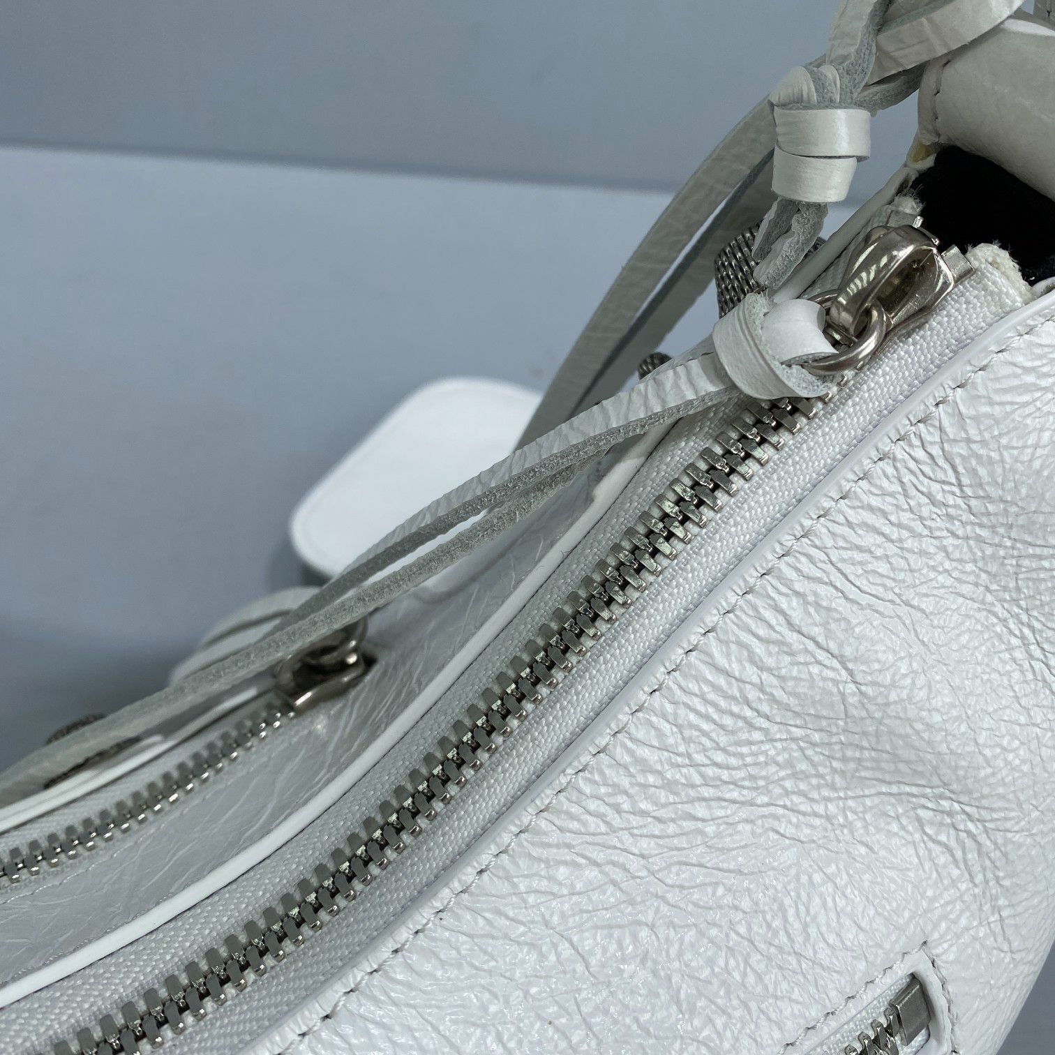 BALENCIAGA