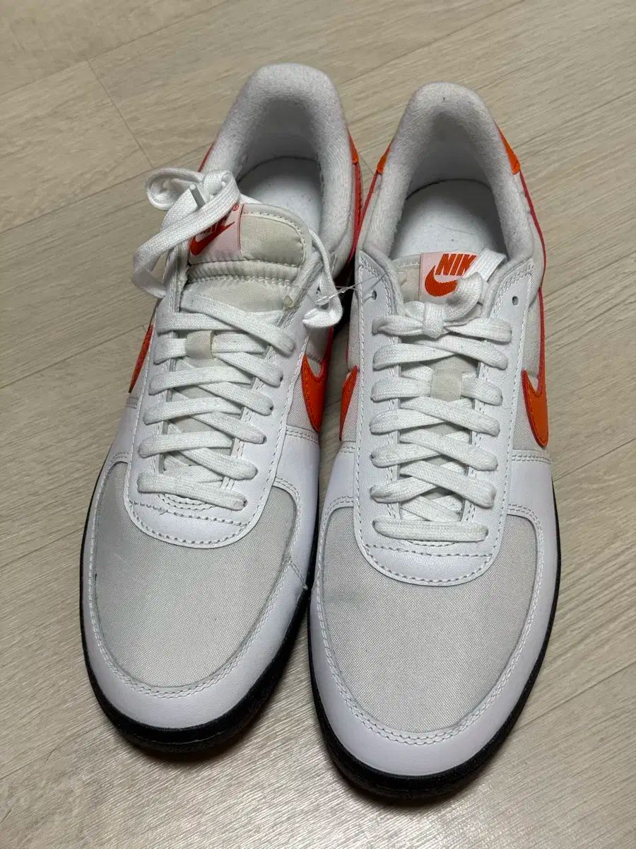 NIKE ナイキ フィールド ジェネラル 82 SP 白 アン オレンジ ブレーザー