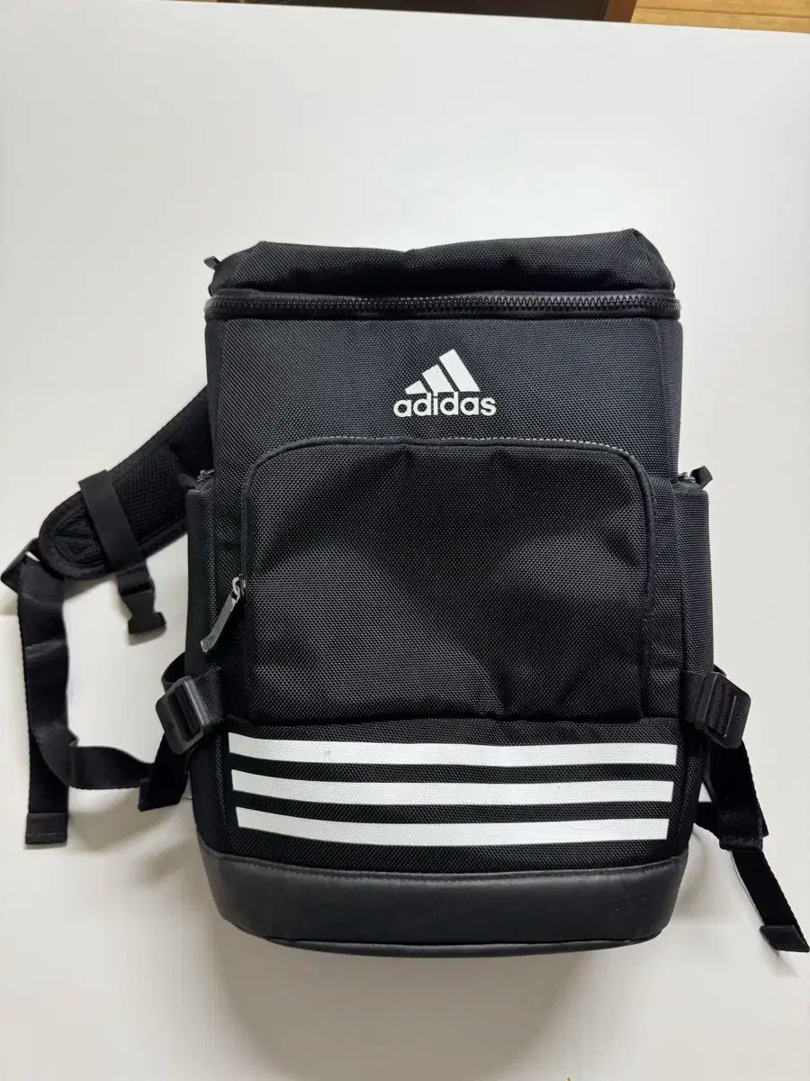 adidas アディダス ブラック リュック リュックサック