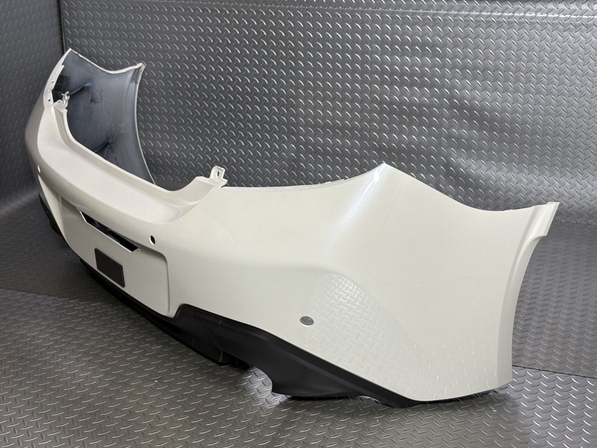 クリスタルホワイトパール 品番57704CC502