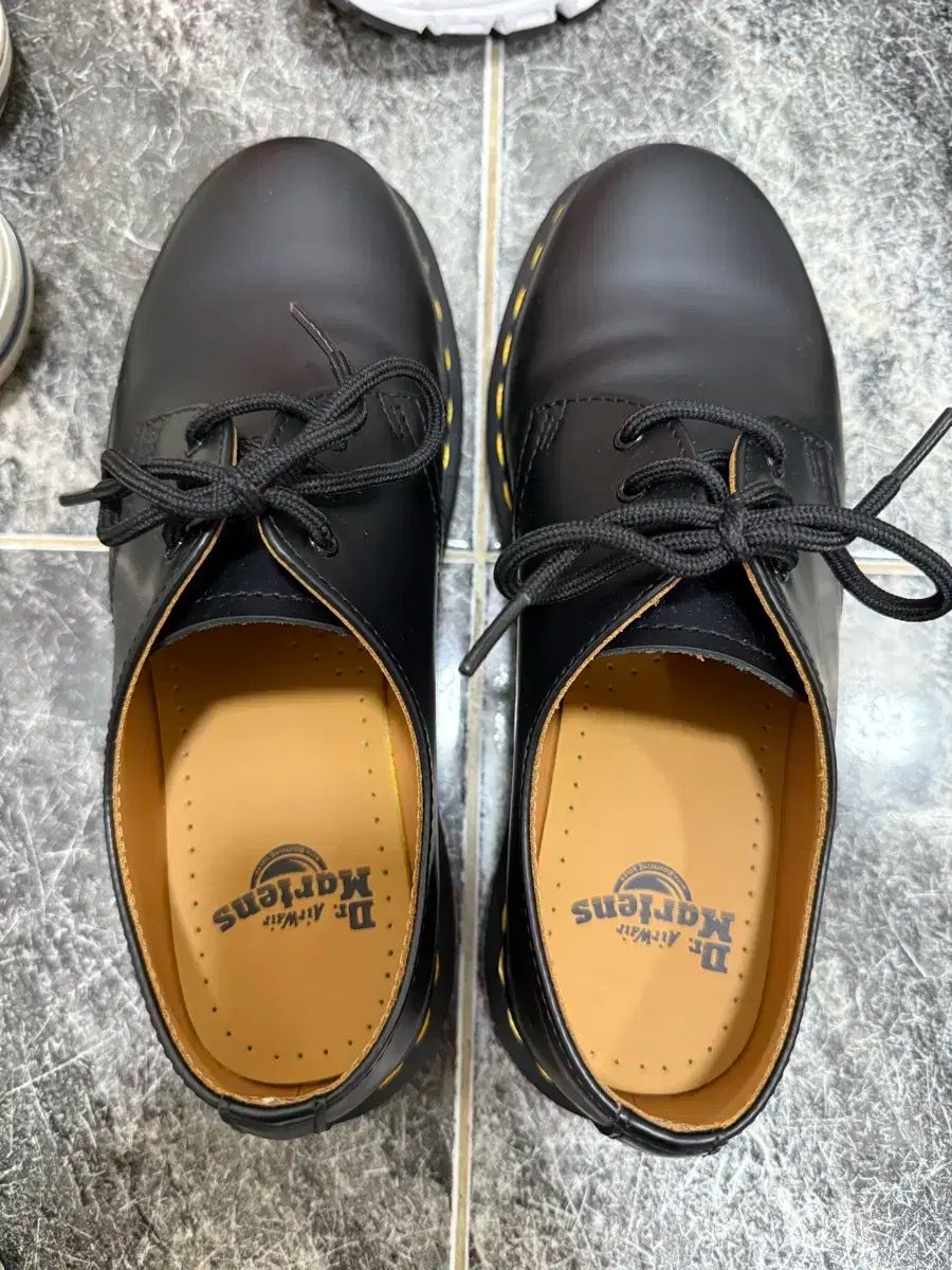 DR. MARTENS ドクターマーチン 1461 ブラック スムース 250