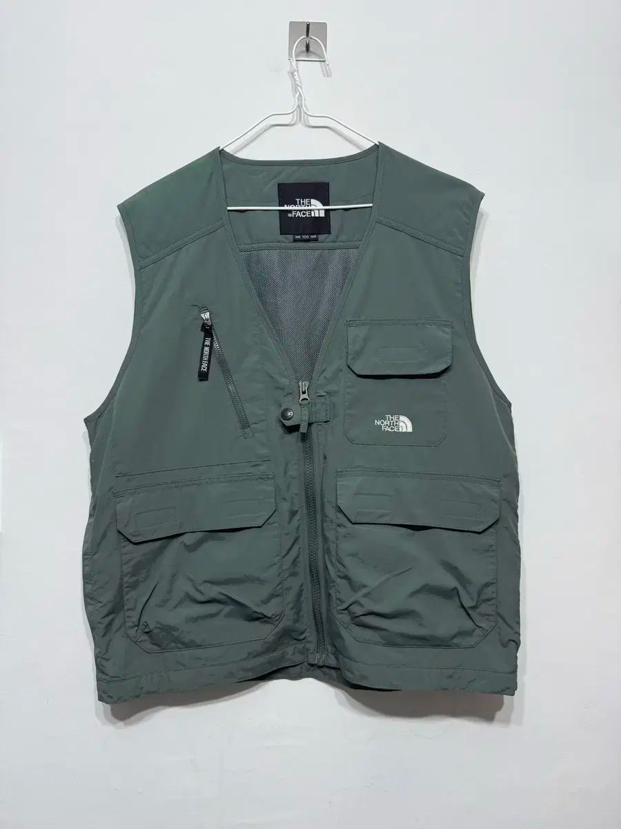 THE NORTH FACE マルチポケット ナイロン ベスト 100