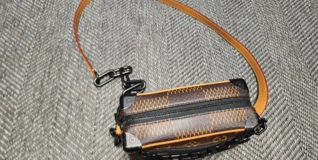 Louis Vuitton ルイヴィトン Nigo ニゴ 版 クロスバッグ