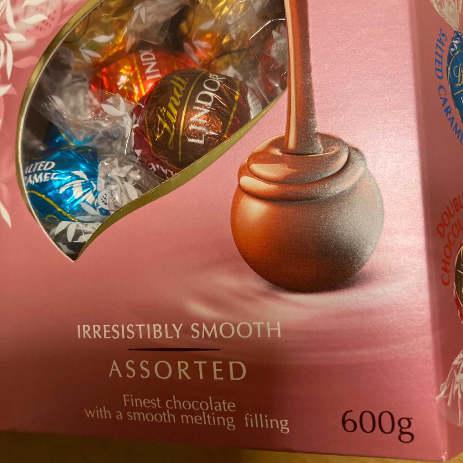 リンツ リンドール ゴールド アソート 600g コストコの『リンツ