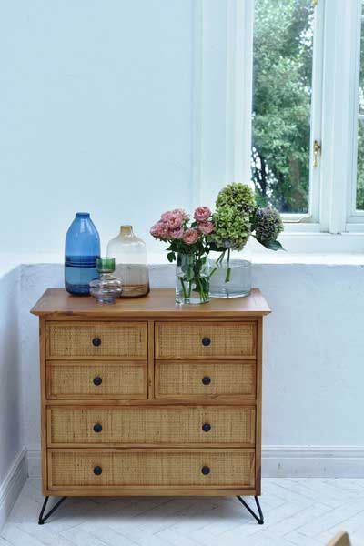 ラタン のアジアンテイストなチェスト