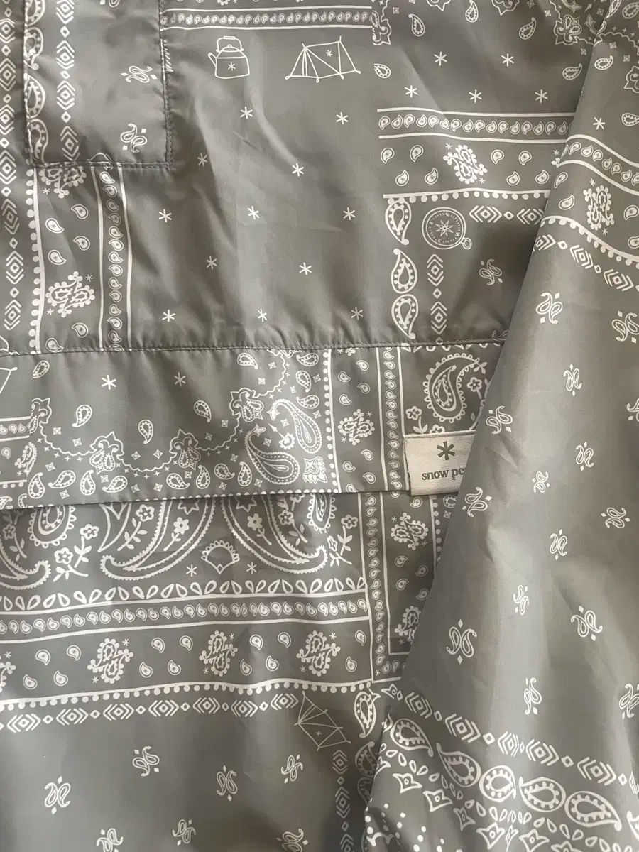 snow peak スノーピーク ペイズリー ウィンドブレーカー ジャケット