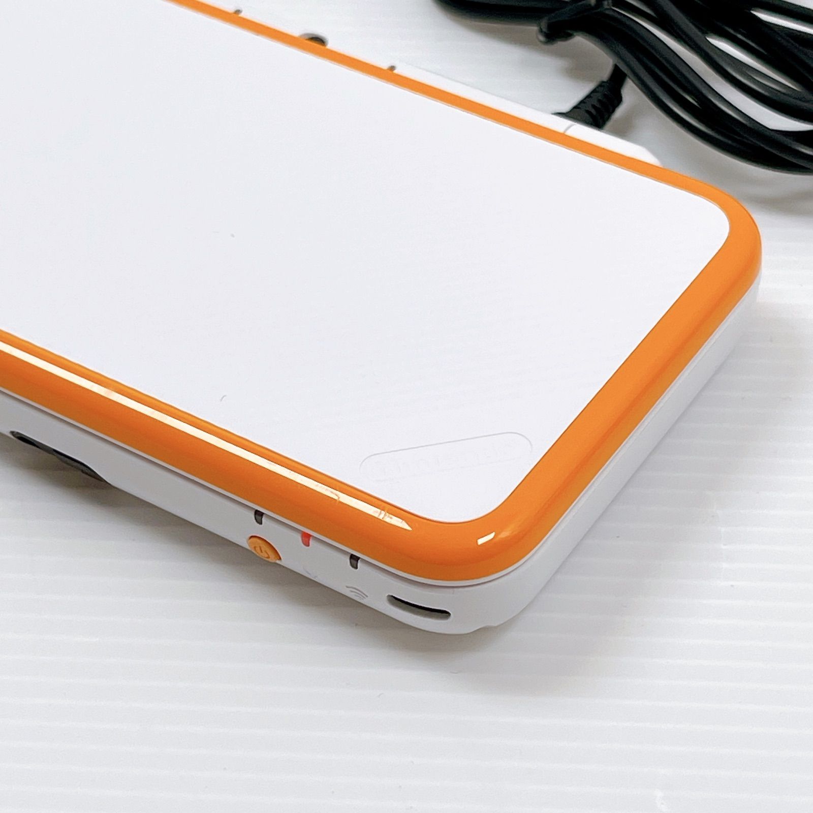 送料無料 Newニンテンドー2DS LL ホワイトxオレンジ 新品未使用 New Nintendo 2DS LL ホワイト⁄オレンジ 新品未開封 箱未開封new