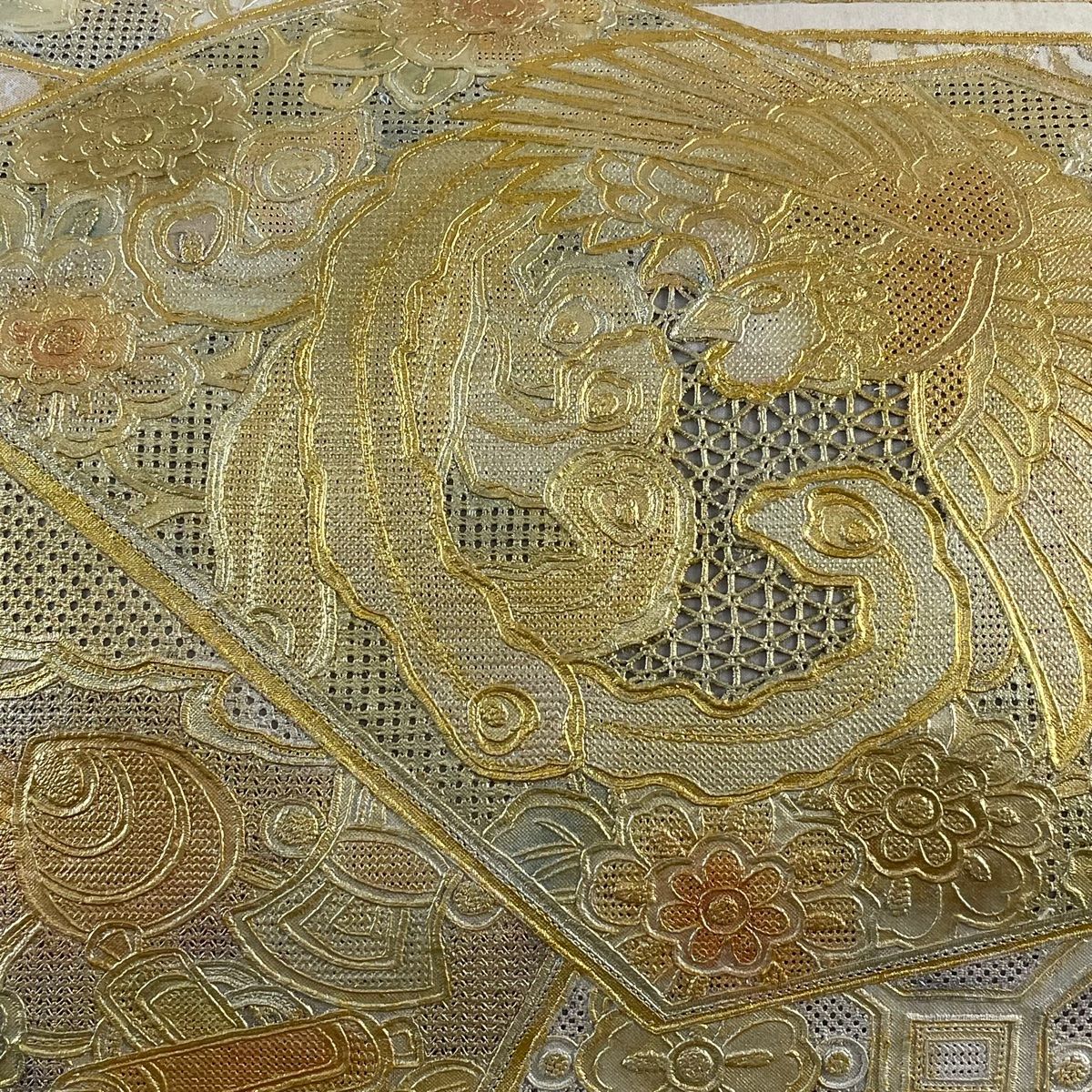 袋帯 正絹 刺繍 素敵なデザイン お太鼓 U-4800 袋帯 名品 関西仕立て 鳳凰 草花 金銀彩 刺繍 ベージュ お太鼓柄