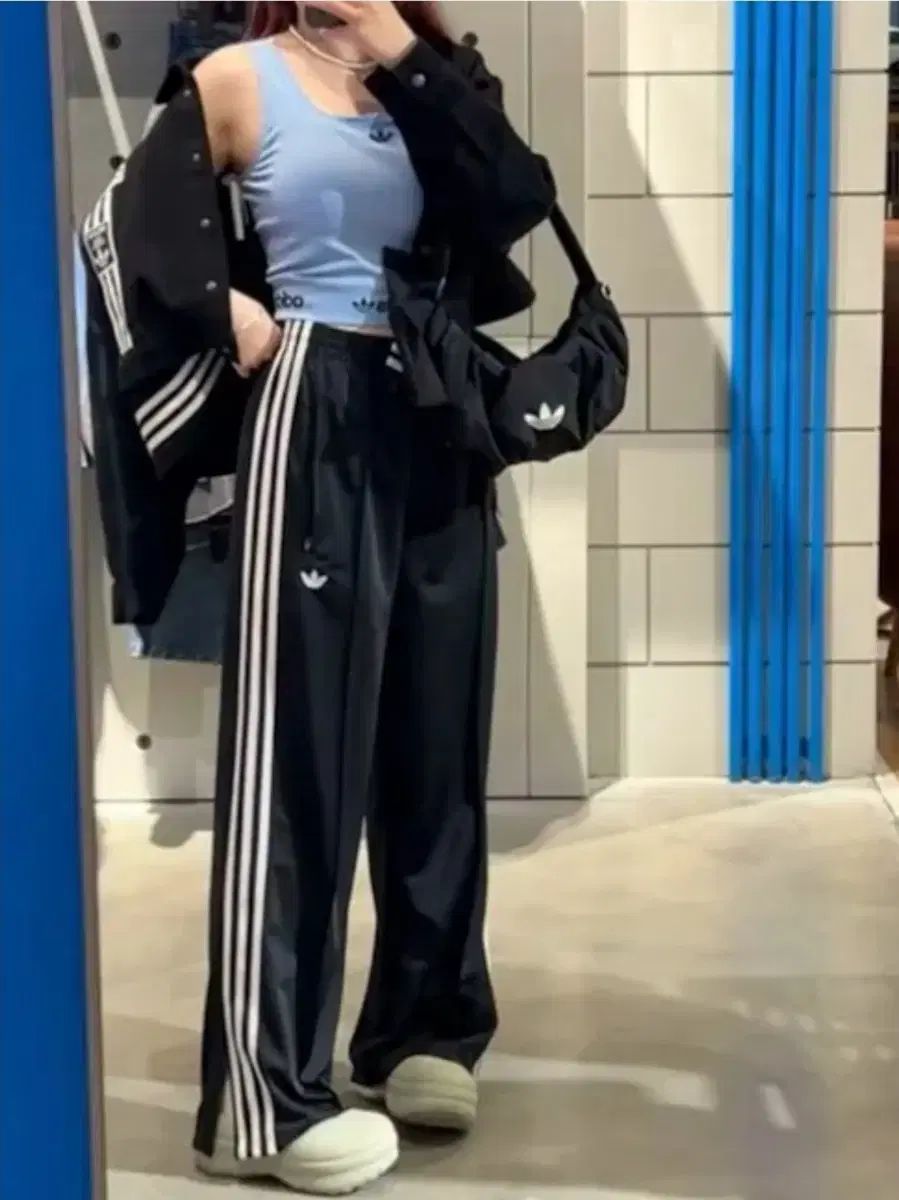 アディダス トラック ワイドパンツ ブラック L