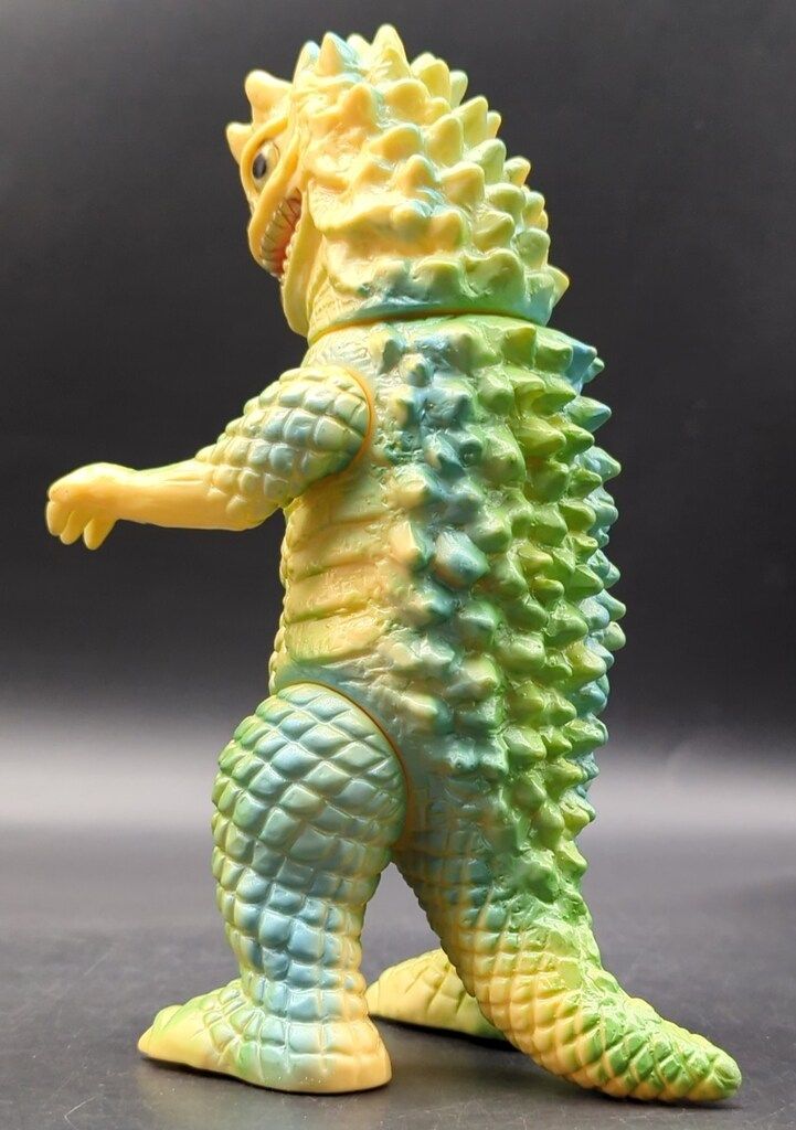 バンダイ 限定復刻 ウルトラマン生誕25周年記念 ブルマァク ベムラー