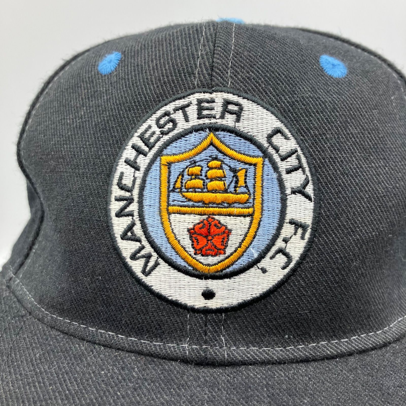 マンチェスターシティ オフィシャル ロゴワッペン キャップ 6パネル サッカー Manchester City マンチェスターシティ ロゴ キャップ スナップ