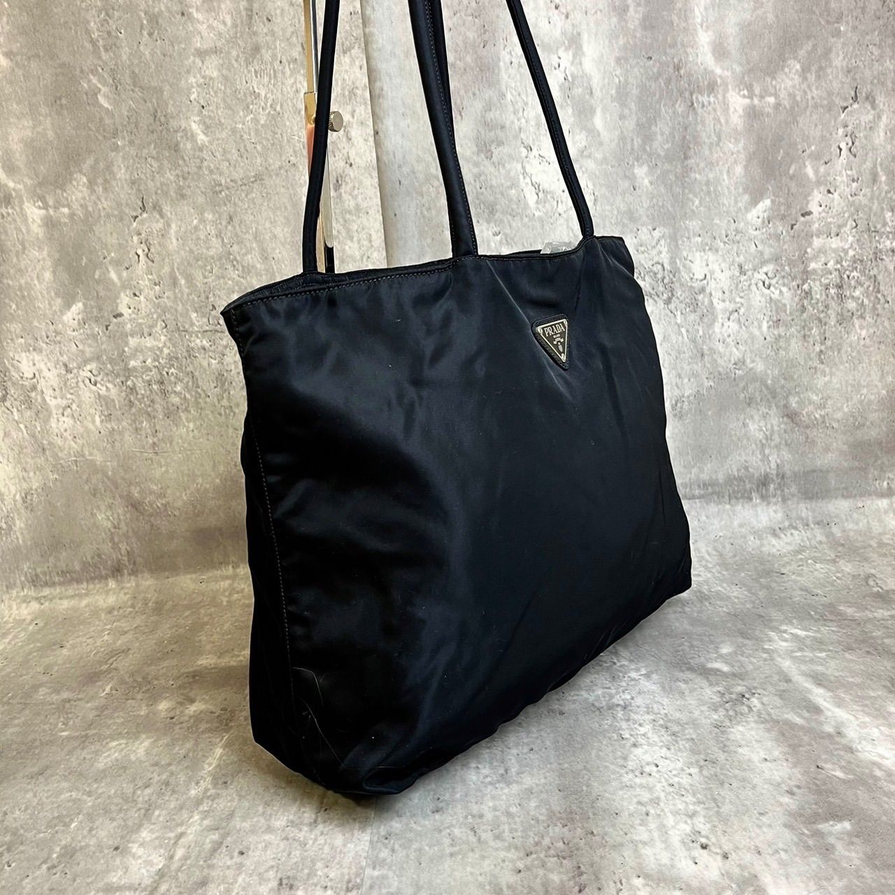 良品プラダトートバッグテスートナイロン三角ロゴ白タグ大容量A4 黒