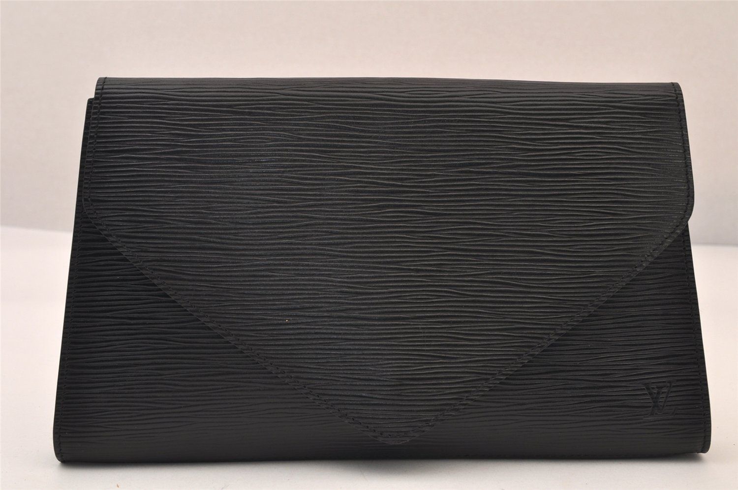 値下げ！ルイヴィトン  アールデコ エピ クラッチバッグ/ハンド M52632 LOUIS VUITTON ルイヴィトン エピ アール デコ クラッチ