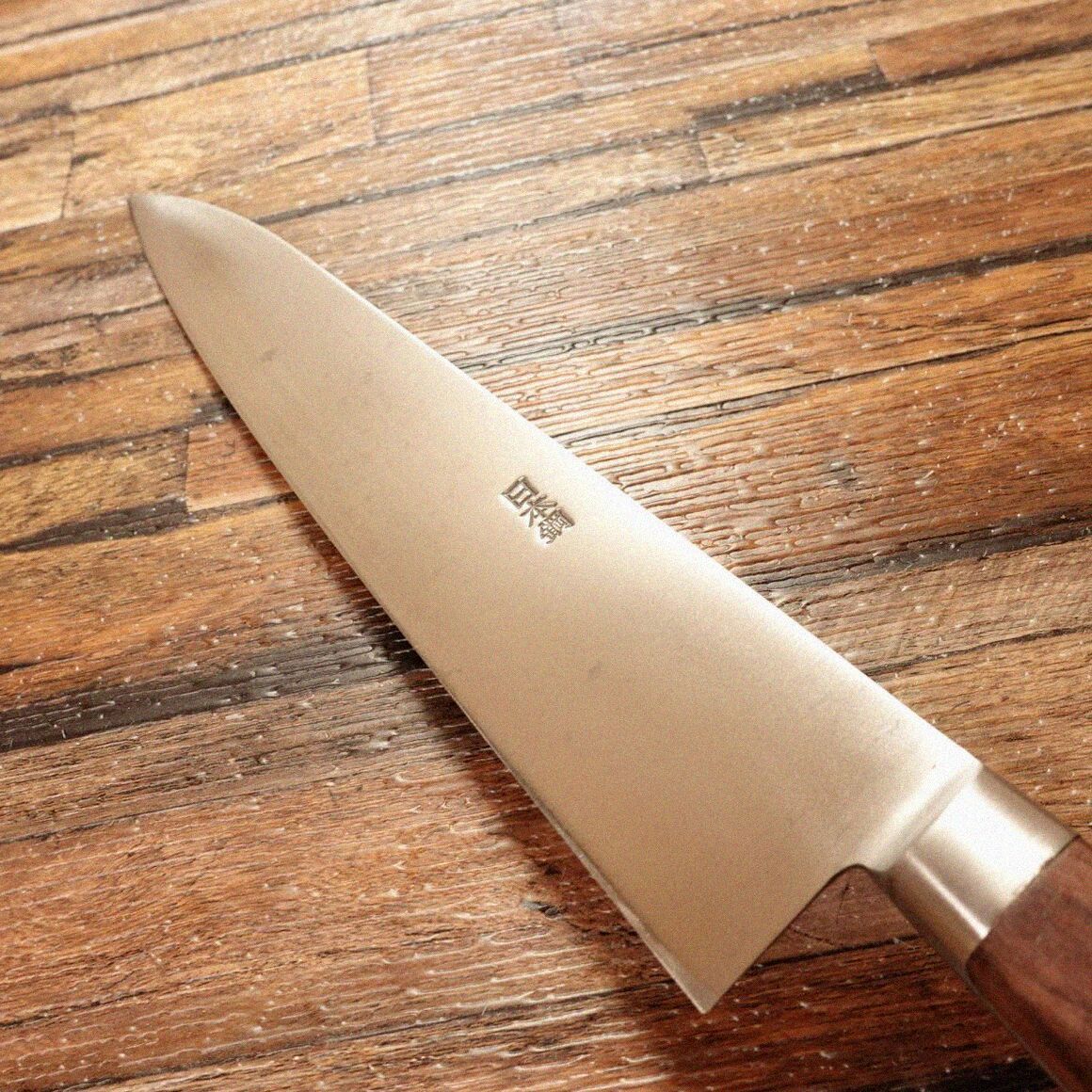 吉實　牛刀 包丁　日本鋼　刃渡り21cm 吉實 牛刀 研ぎ済 万能包丁 日本鋼 吉実 210mm - メルカリ