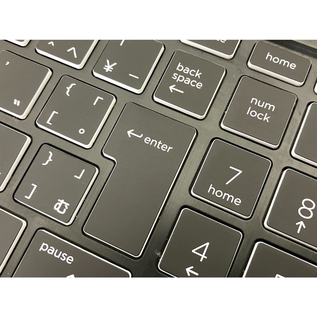 15.6型ゲーミングノートPC Pavilion Gaming 15-cx0105TX(i7/16GB/128GB+1TB/1050Ti)  4KZ12PA-AAAA 【 ムラウチドットコム 】