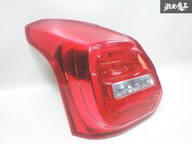 ☆美品☆ SUZUKI スズキ 純正 ZC33S スイフト スポーツ テール