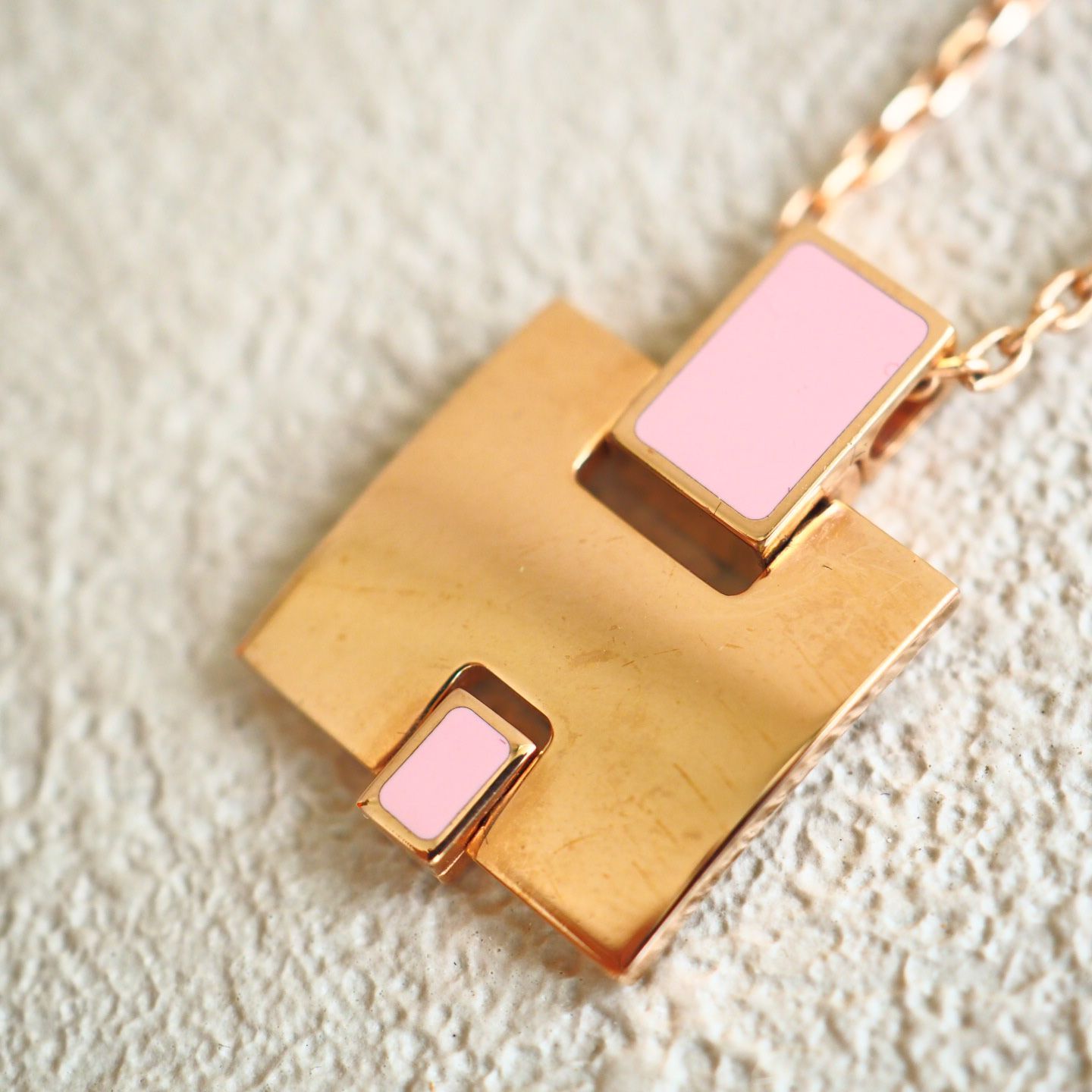 HERMES エルメス　アイリーンHネックレス　ピンクゴールドカラー HERMES エルメス アイリーンHネックレス ピンクゴールドカラー