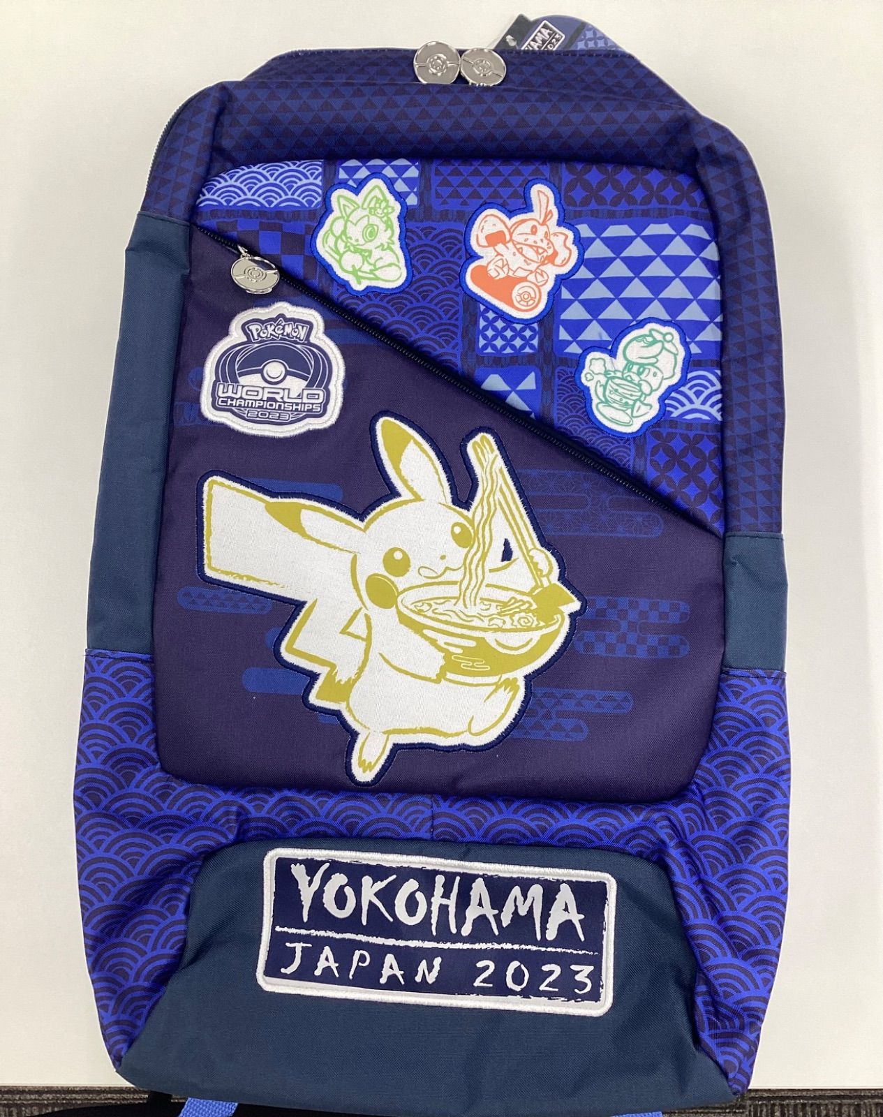 掛け軸 岡田典正 白蛇 絹本 希少 軸装 茶道具 掛軸 美品 です。