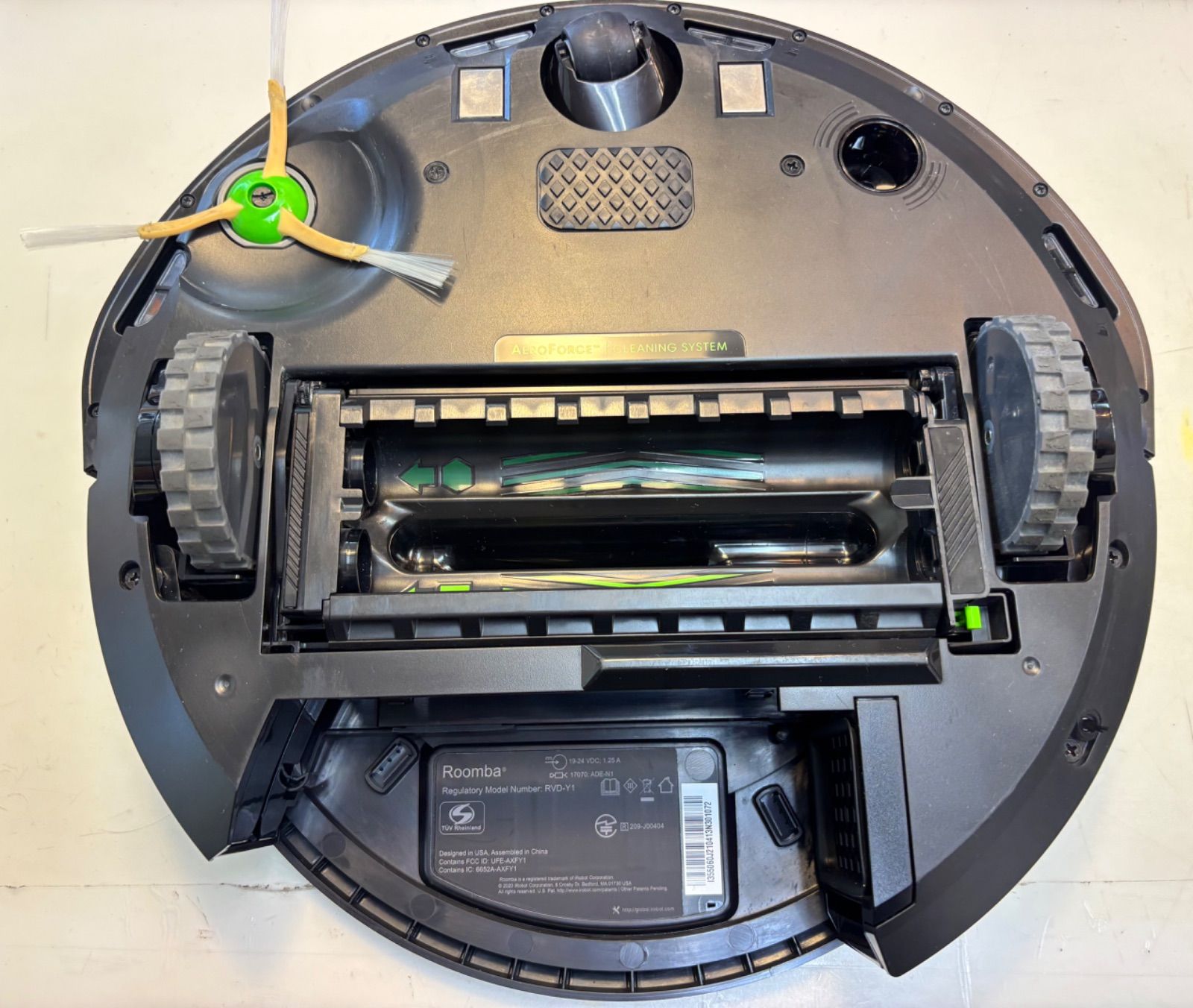 美品♪ルンバi3 ロボット掃除機 iRobot Roomba RVD-Y1 ◇iRobot アイロボット ロボット掃除機 ルンバ i3+ RVD-Y1
