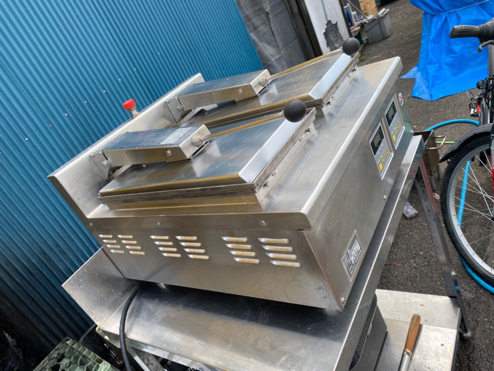 日本洗浄機 サニクック自動餃子焼き機