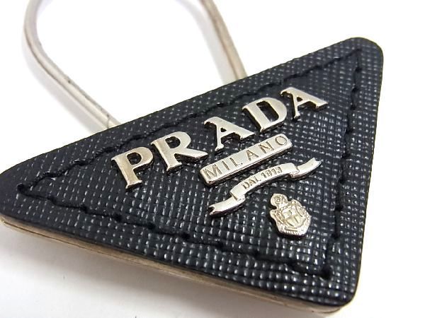 美品 鑑定済 プラダ PRADA チャーム キーリング サフィアーノ ブラック