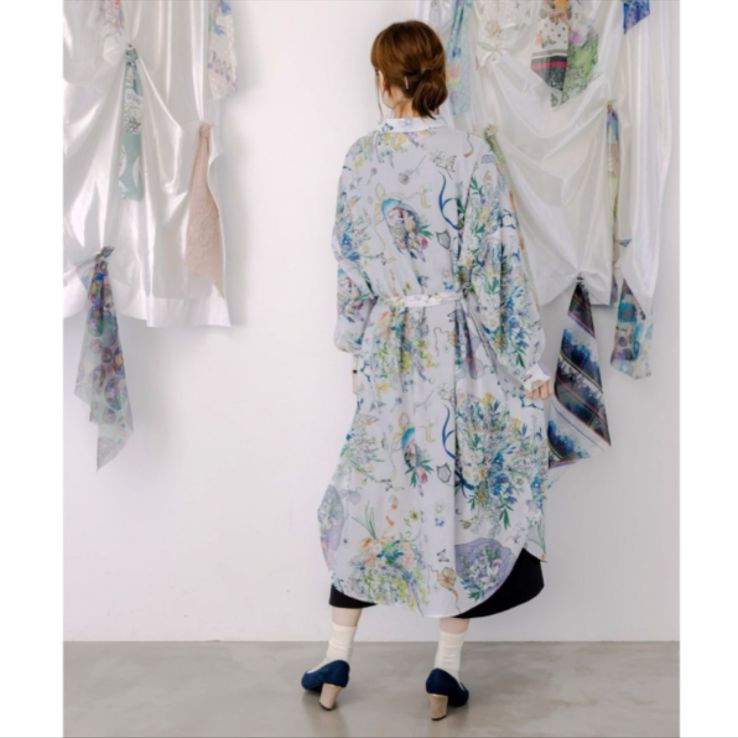 星座と花束柄シャツワンピース