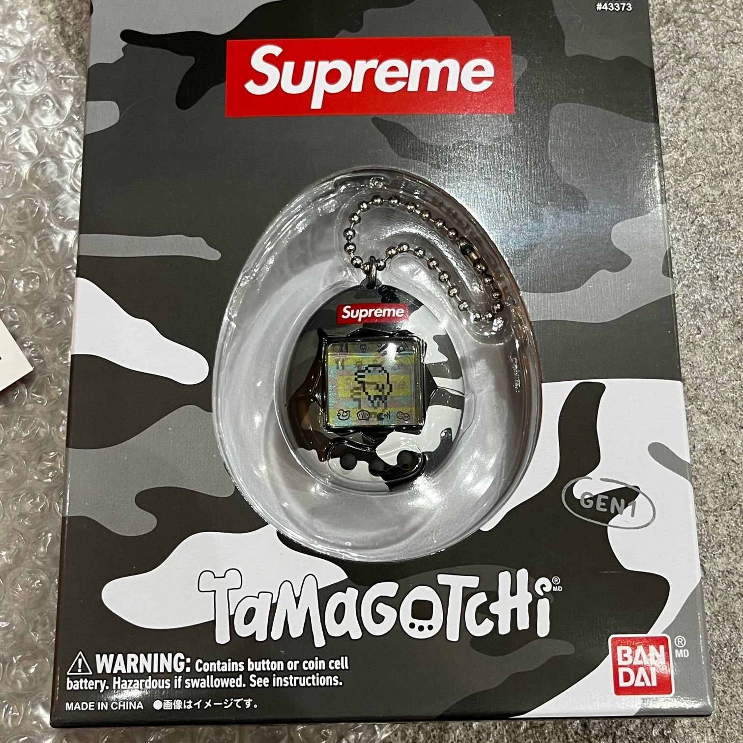 Supreme Tamagotchi たまごっち　期間限定 Supreme × たまごっちが23SS Week4にて3月18日に発売