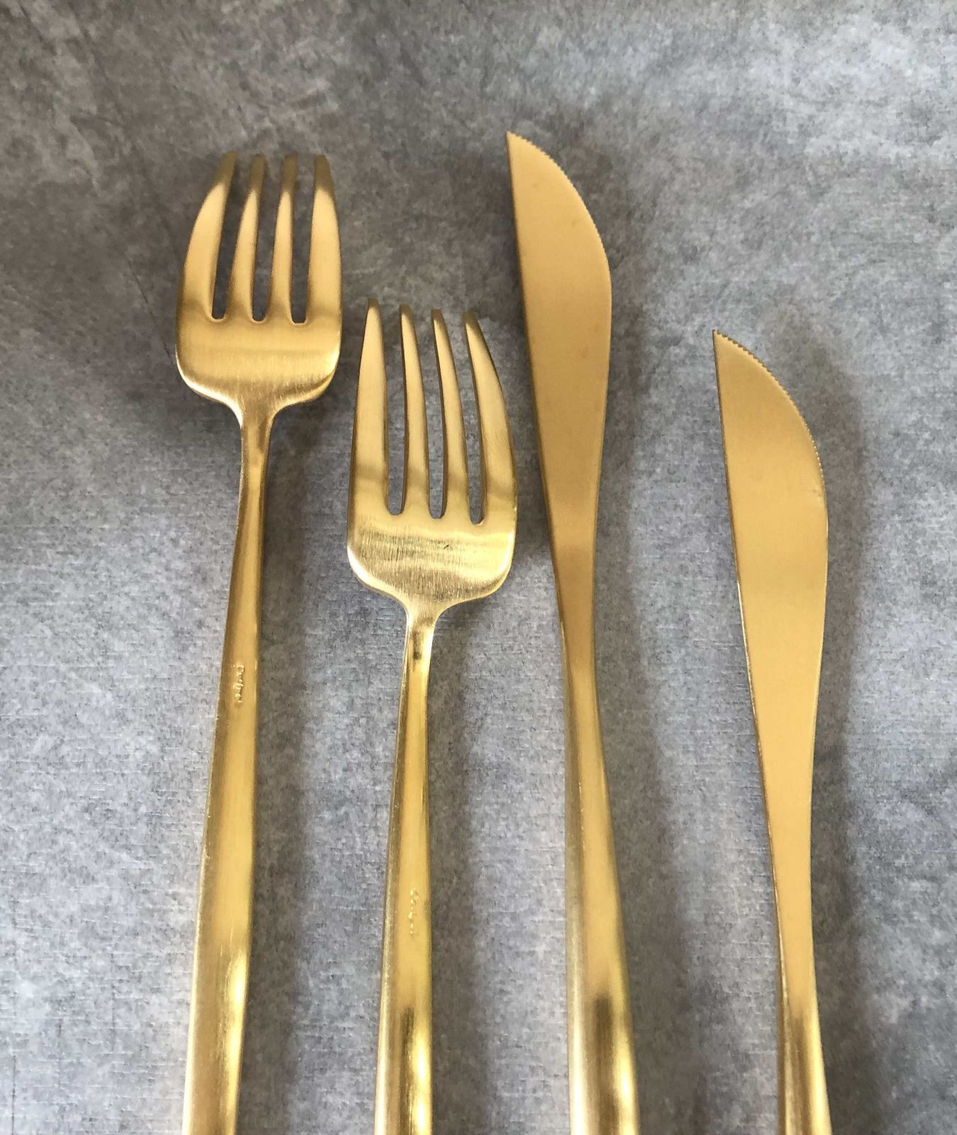 クチポール ムーンマットゴールド デザート スプーンフォークナイフ 6点セット Cutipol クチポール ムーンマット ゴールド デザート6点セット