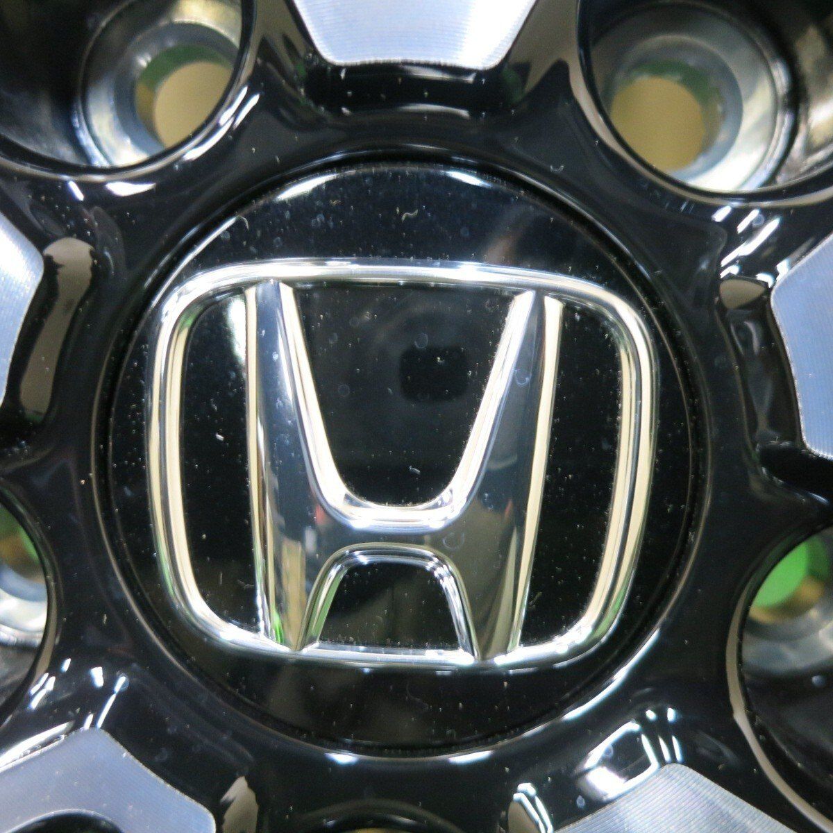 送料無料] 新車外し！1本☆ホンダ RV ヴェゼル 純正 ホイール 18