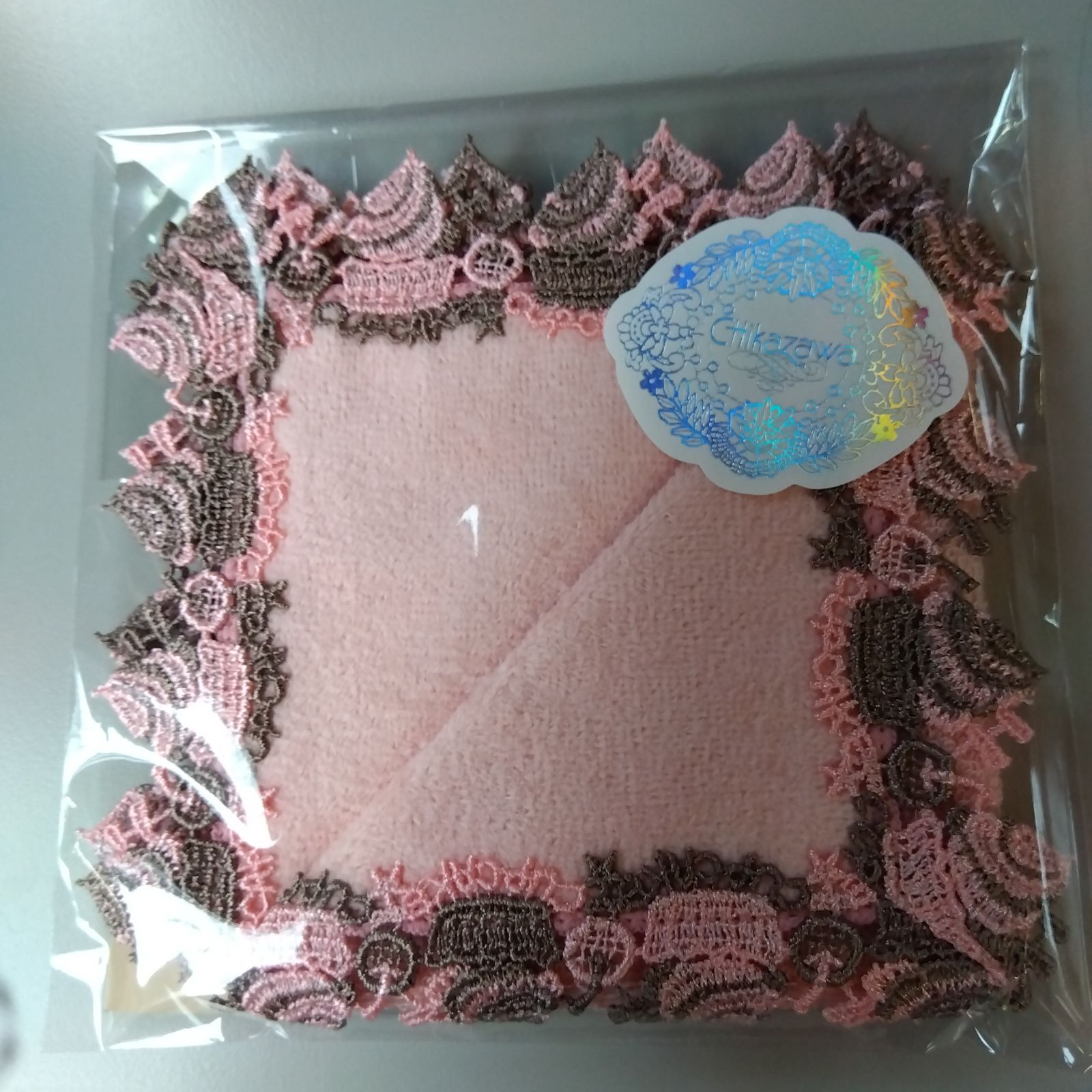 新品未開封品｣近沢レース タオルハンカチ カップケーキ ピンク 完売