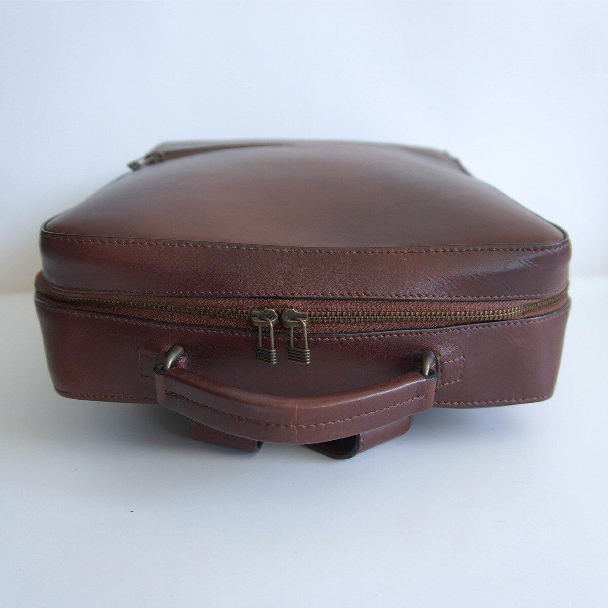 美品】MOTHERHOUSE 【アンティーク スクエア バックパック