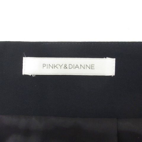 ピンキーアンドダイアン レザーベルト付き タイトスカート 黒 ピンキー